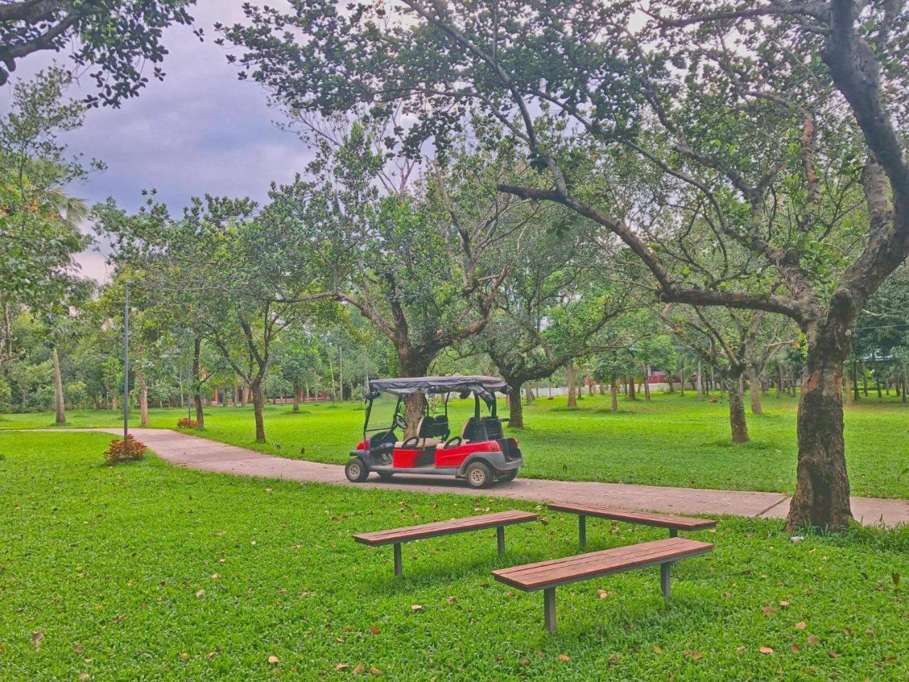 Sarah Resort Gazipur ภายนอก รูปภาพ