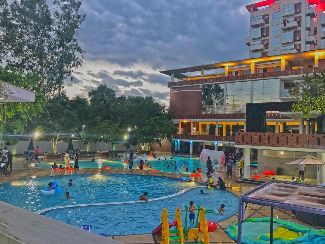 Sarah Resort Gazipur ภายนอก รูปภาพ