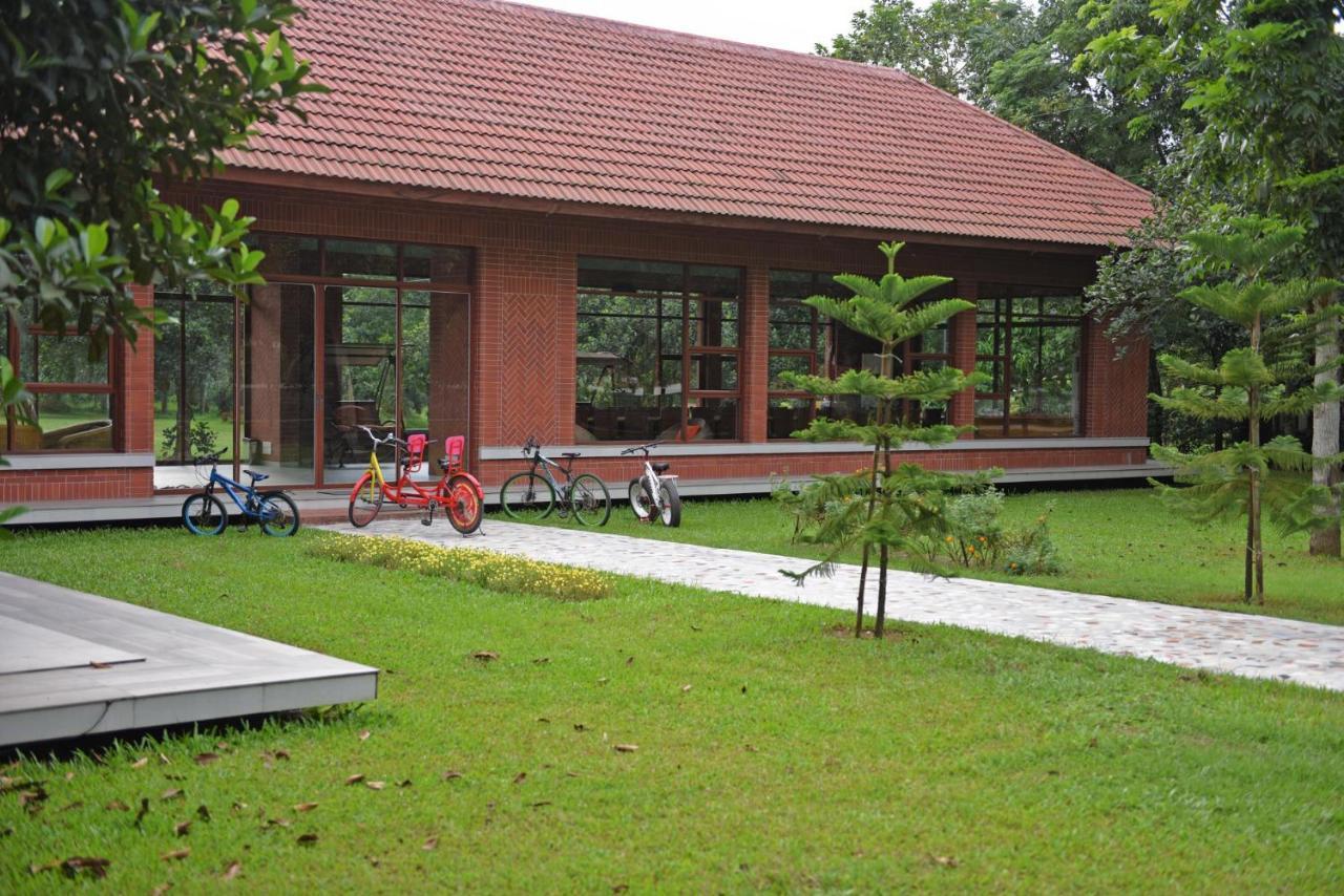 Sarah Resort Gazipur ภายนอก รูปภาพ