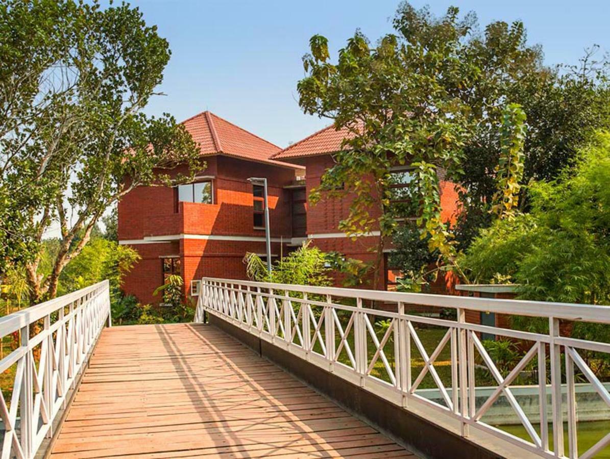 Sarah Resort Gazipur ภายนอก รูปภาพ