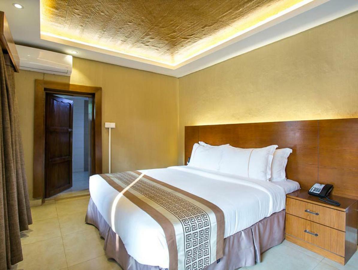 Sarah Resort Gazipur ภายนอก รูปภาพ