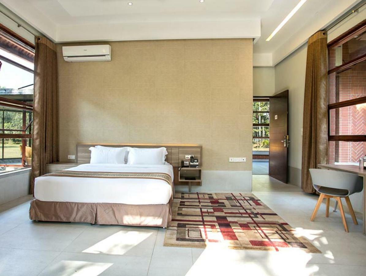 Sarah Resort Gazipur ภายนอก รูปภาพ