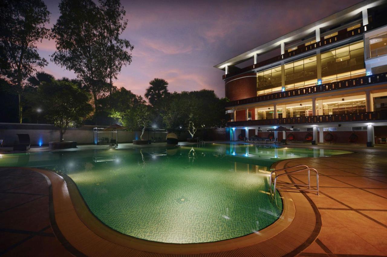 Sarah Resort Gazipur ภายนอก รูปภาพ
